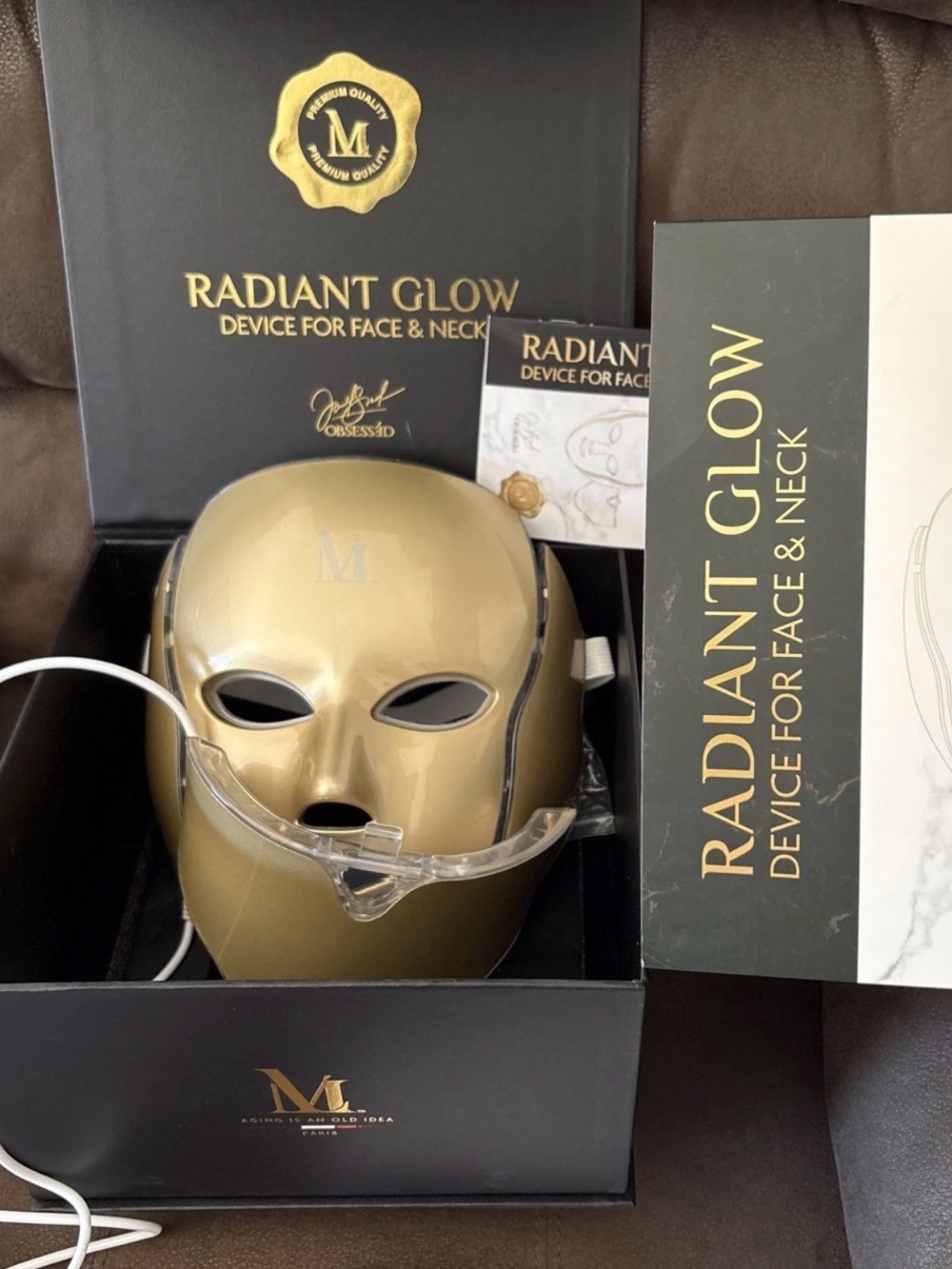 Latoua Mille Radiant Glow Light Therapy Mask Face Neck EMS Multiple Light Colors